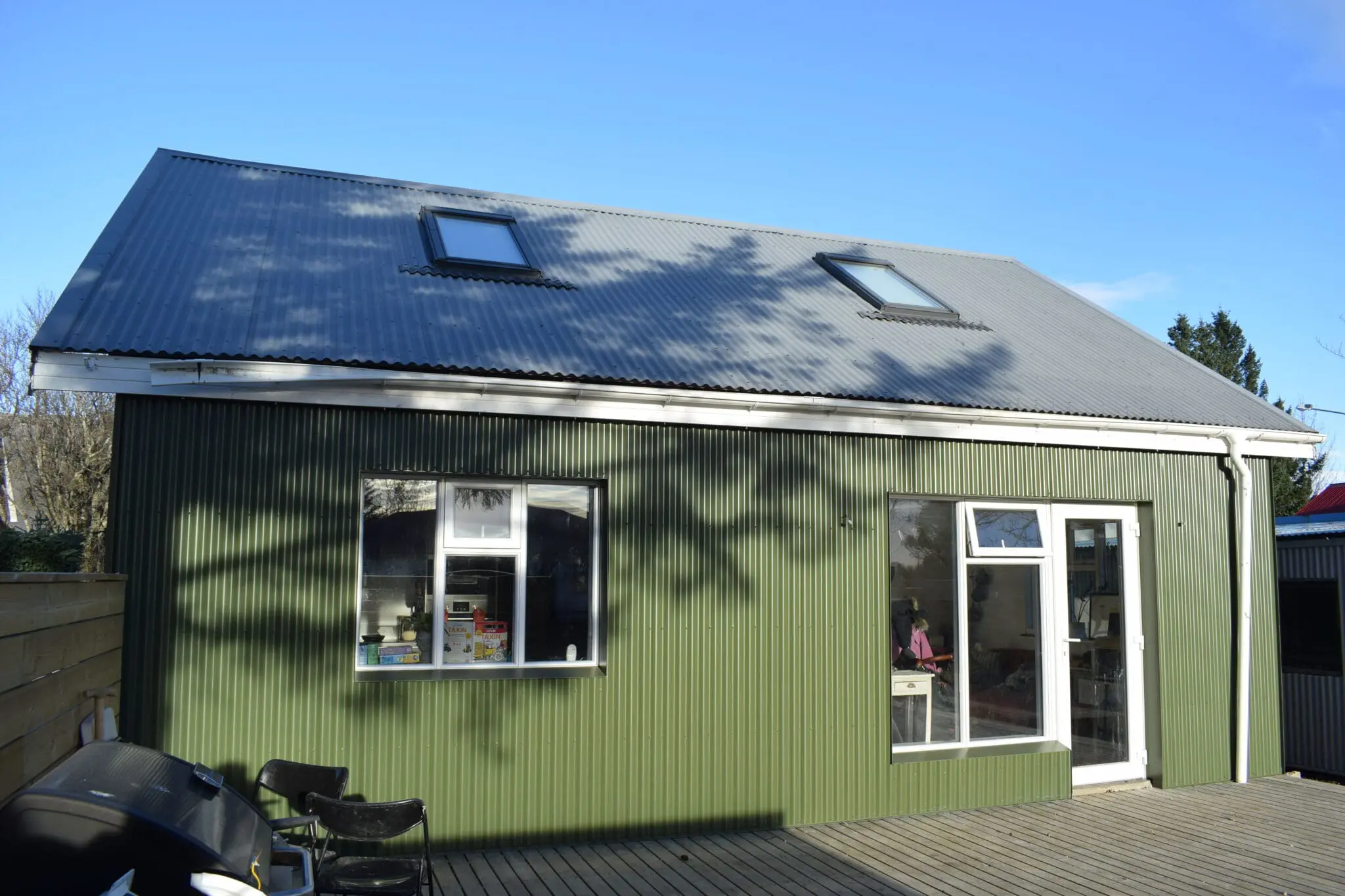 Þakviðgerðir & þakuppsetning